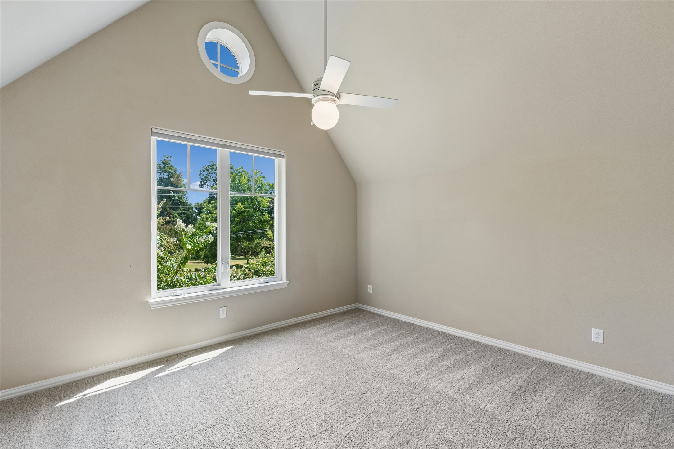 2737 Farmers Branch Lane