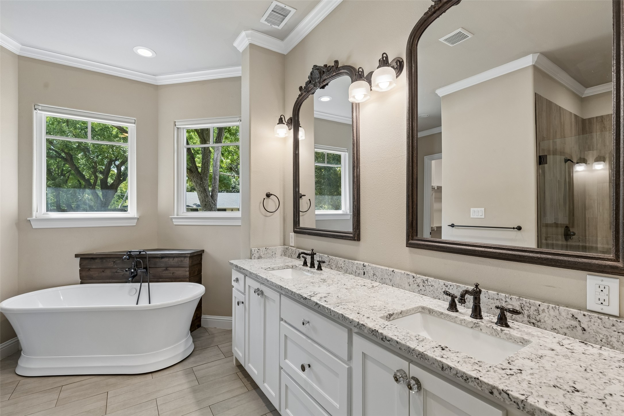 2737 Farmers Branch Lane