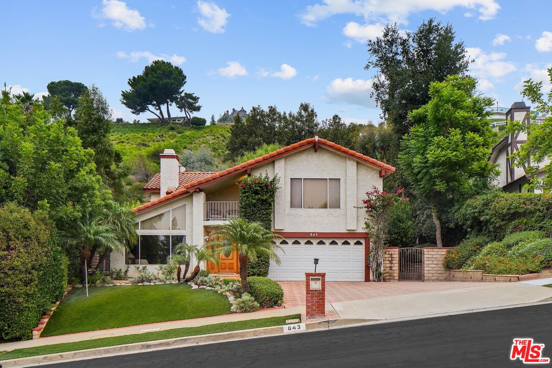 843 Brown Dr