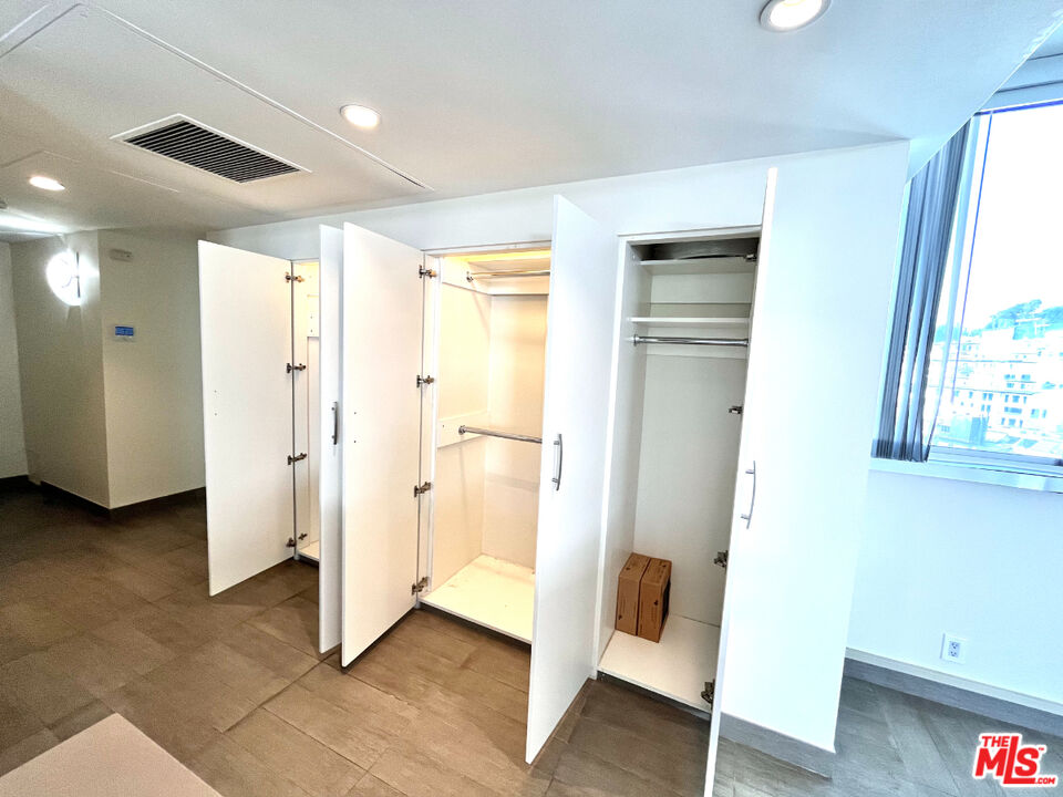 17350 W Sunset Blvd Unit: 602