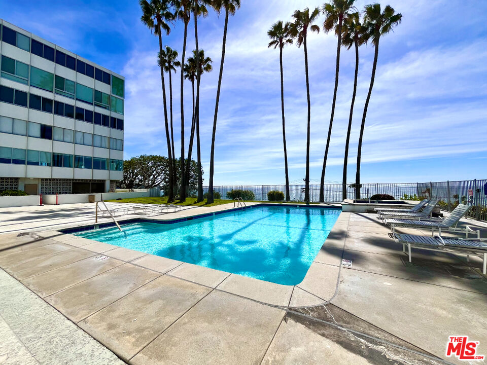 17350 W Sunset Blvd Unit: 602