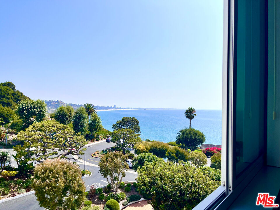 17350 W Sunset Blvd Unit: 602