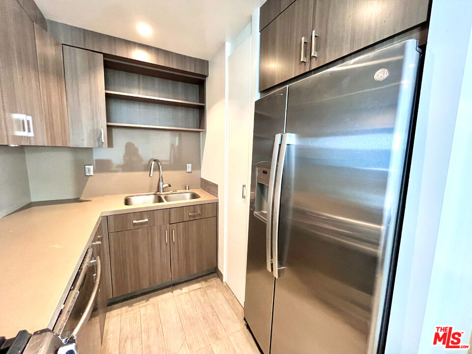 17350 W Sunset Blvd Unit: 602