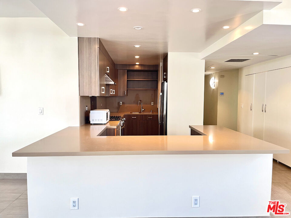 17350 W Sunset Blvd Unit: 602