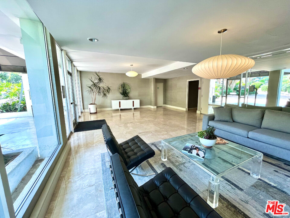 17350 W Sunset Blvd Unit: 602