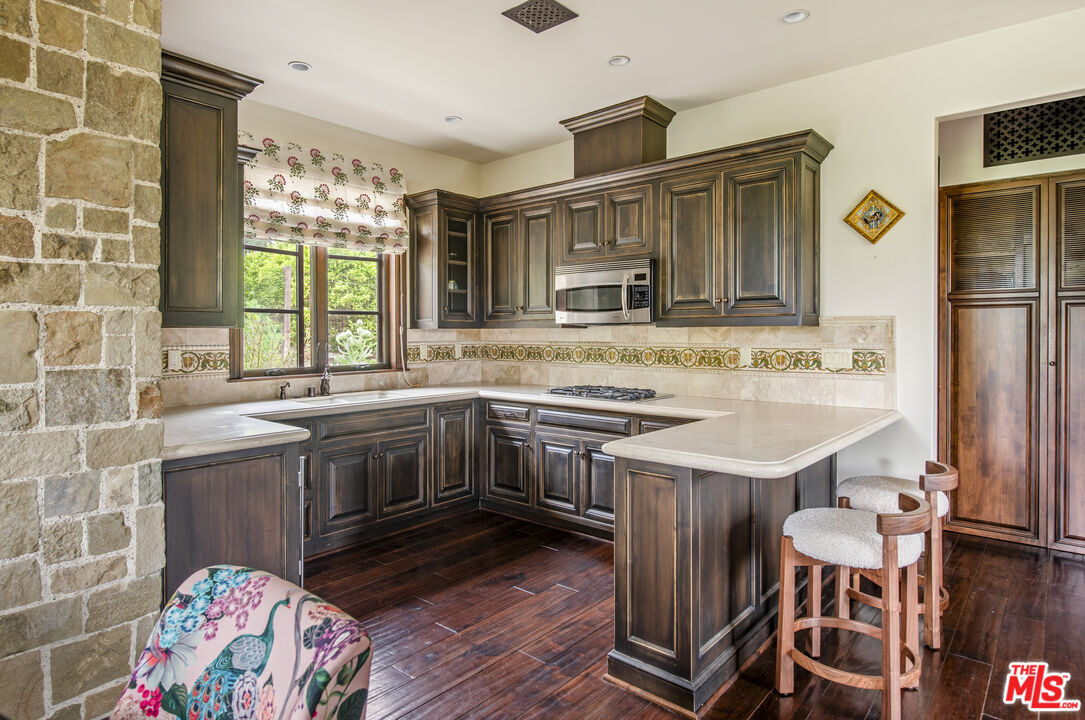 427 La Marina Dr