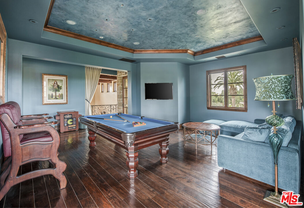 427 La Marina Dr