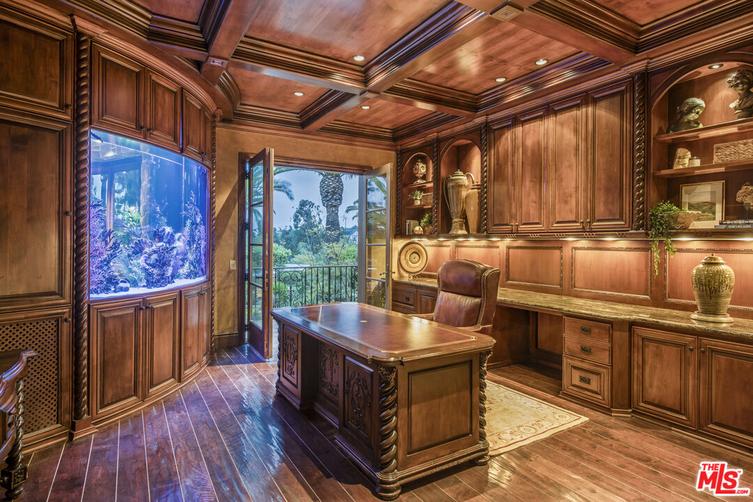 427 La Marina Dr