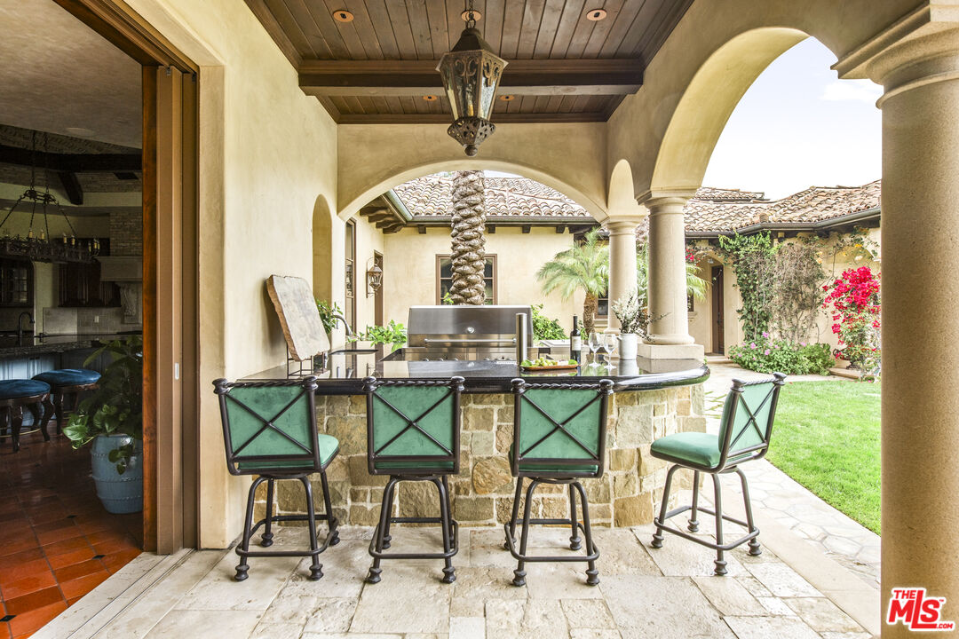 427 La Marina Dr