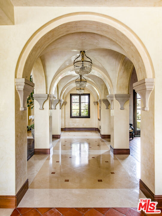 427 La Marina Dr