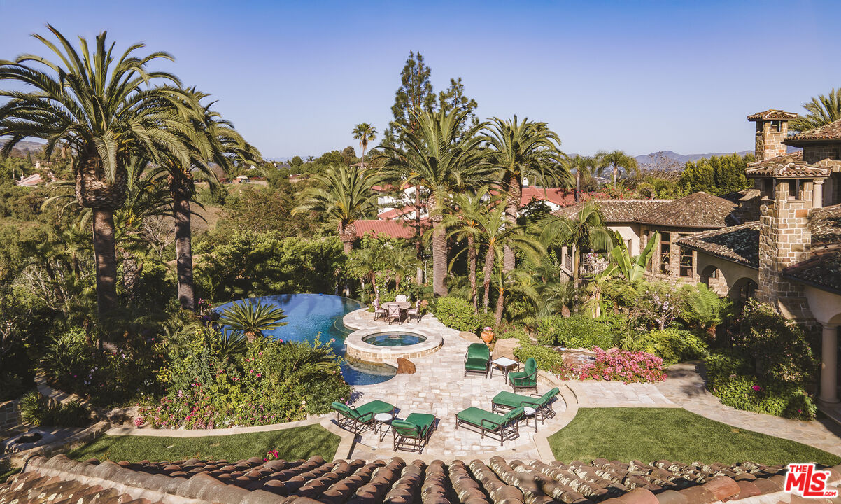 427 La Marina Dr