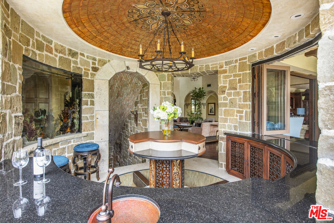 427 La Marina Dr