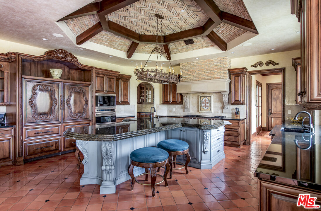 427 La Marina Dr