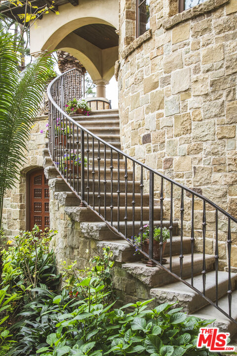 427 La Marina Dr