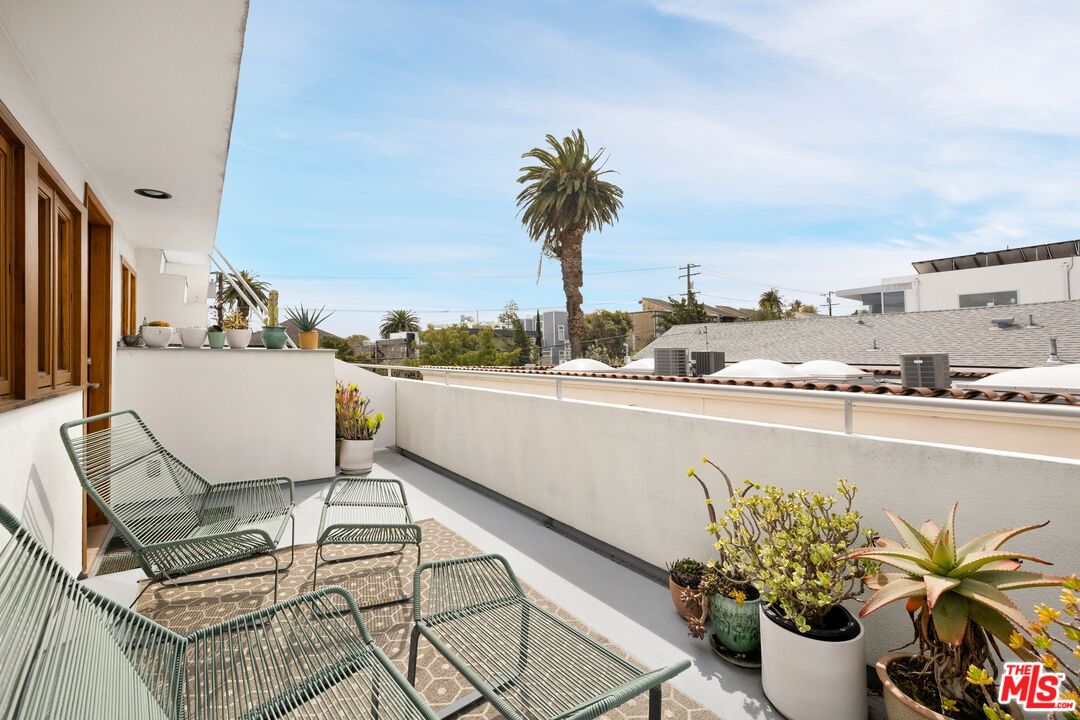 505 Pier Ave Unit: B