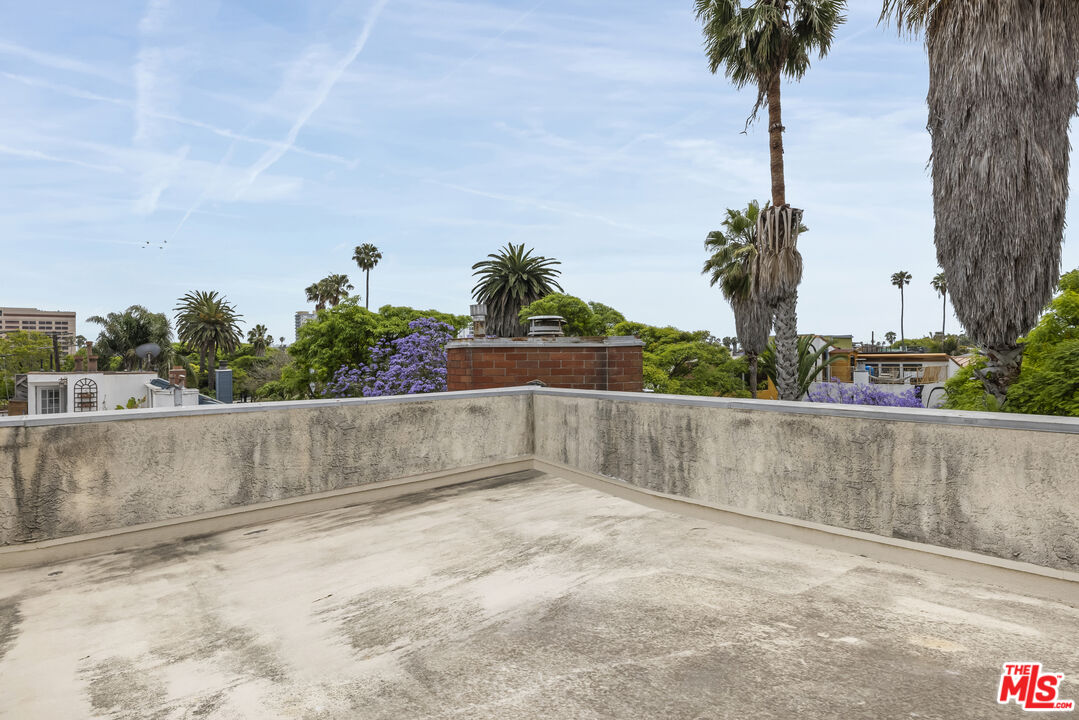 2412 Ocean Ave Unit: 4