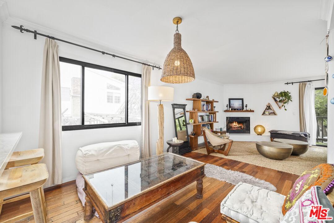 2412 Ocean Ave Unit: 4