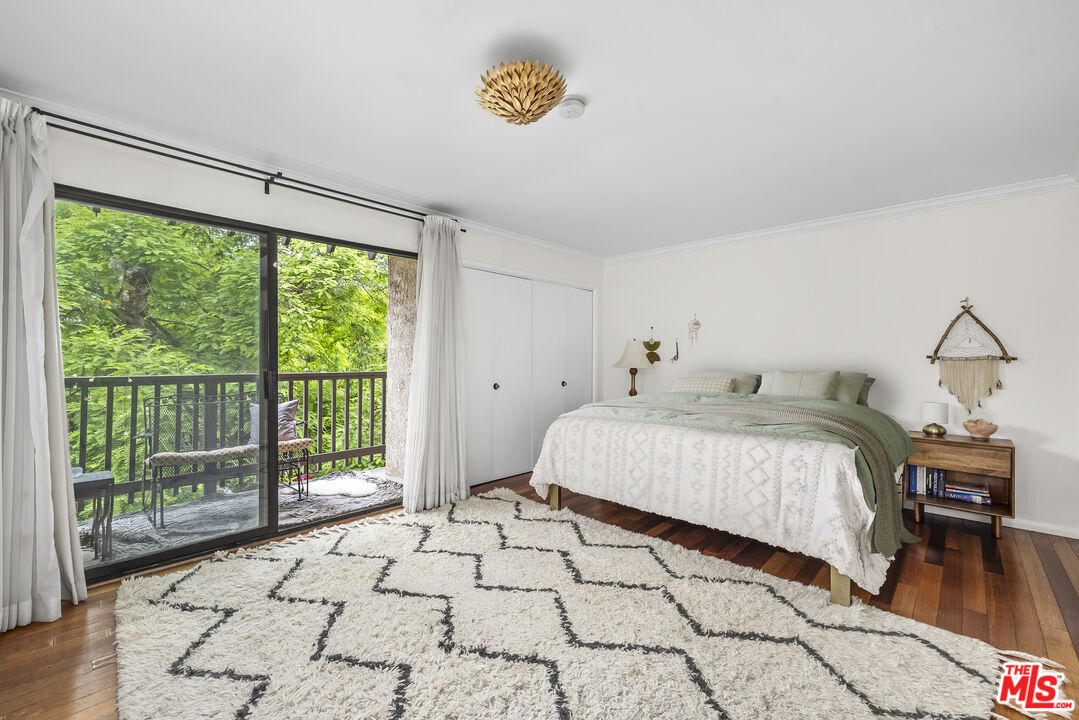2412 Ocean Ave Unit: 4