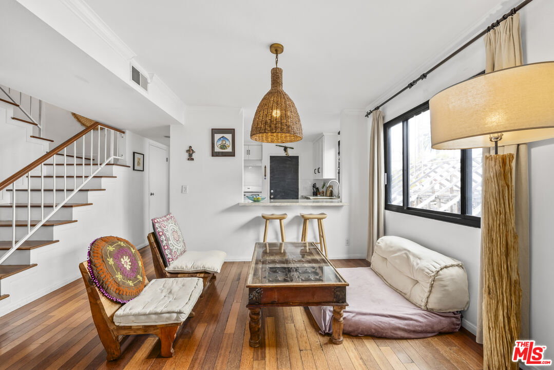 2412 Ocean Ave Unit: 4