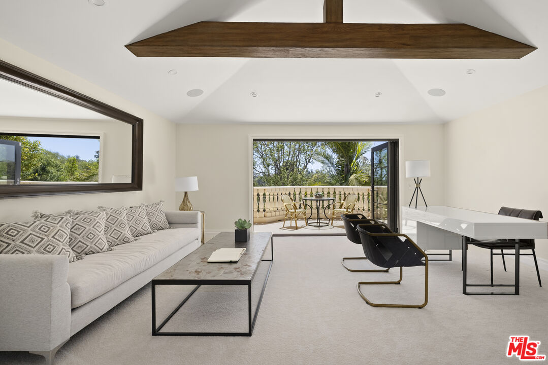 2325 Duxbury Cir