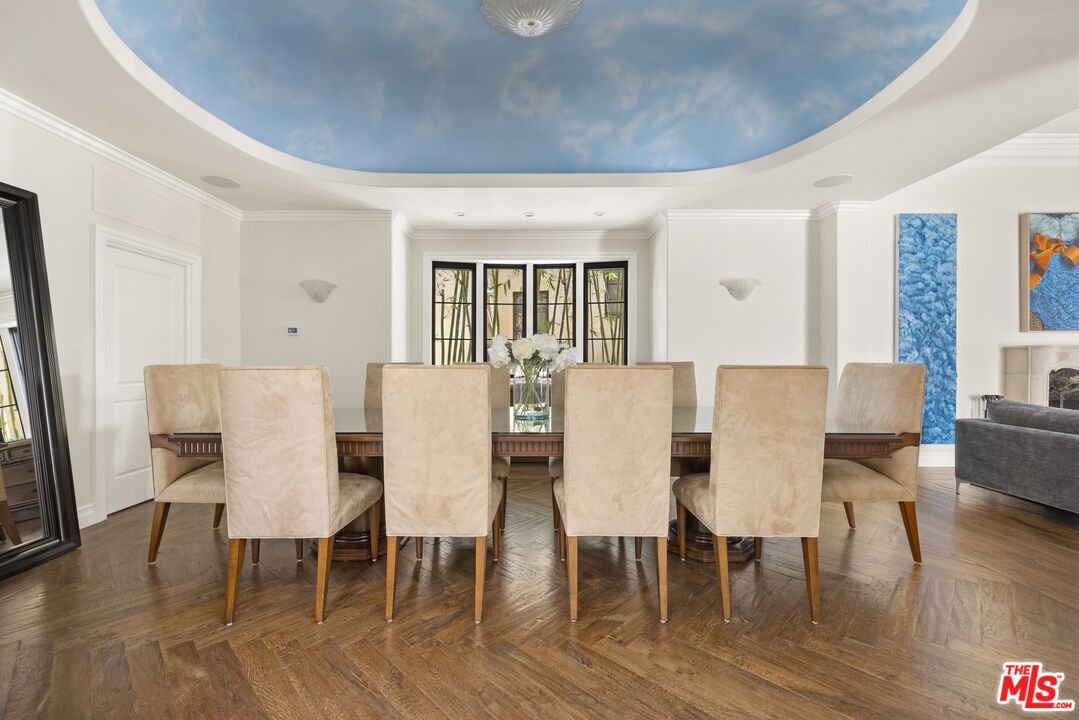 2325 Duxbury Cir