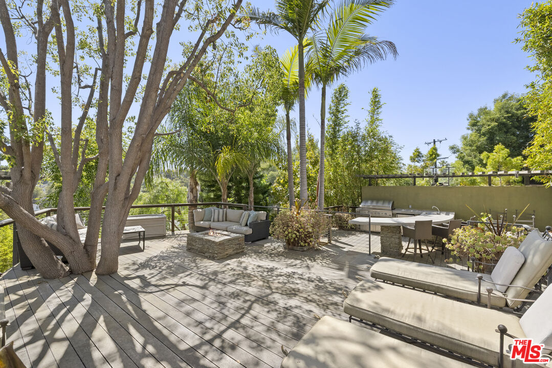 2325 Duxbury Cir