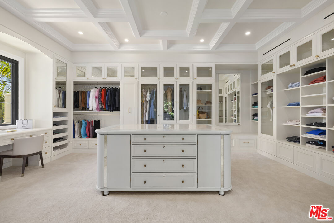 2325 Duxbury Cir
