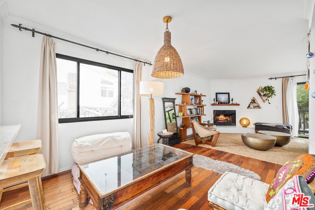 2412 Ocean Ave Unit: 4