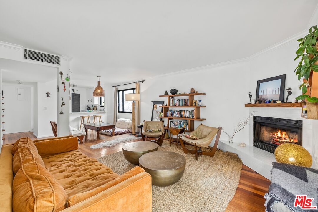 2412 Ocean Ave Unit: 4