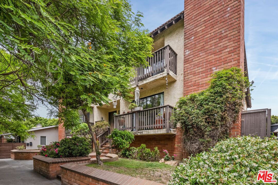 2412 Ocean Ave Unit: 4