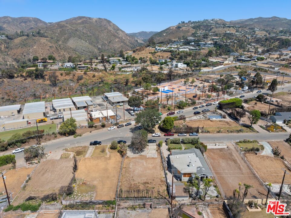 16856 Edgar St