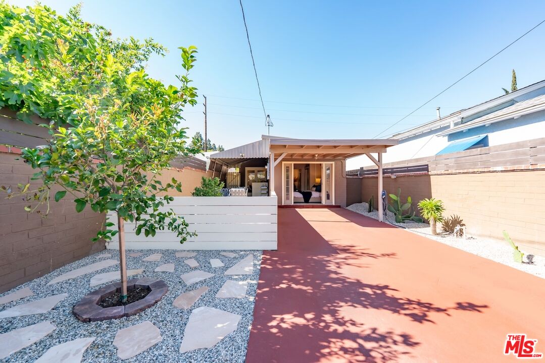 2914 W Chandler Blvd