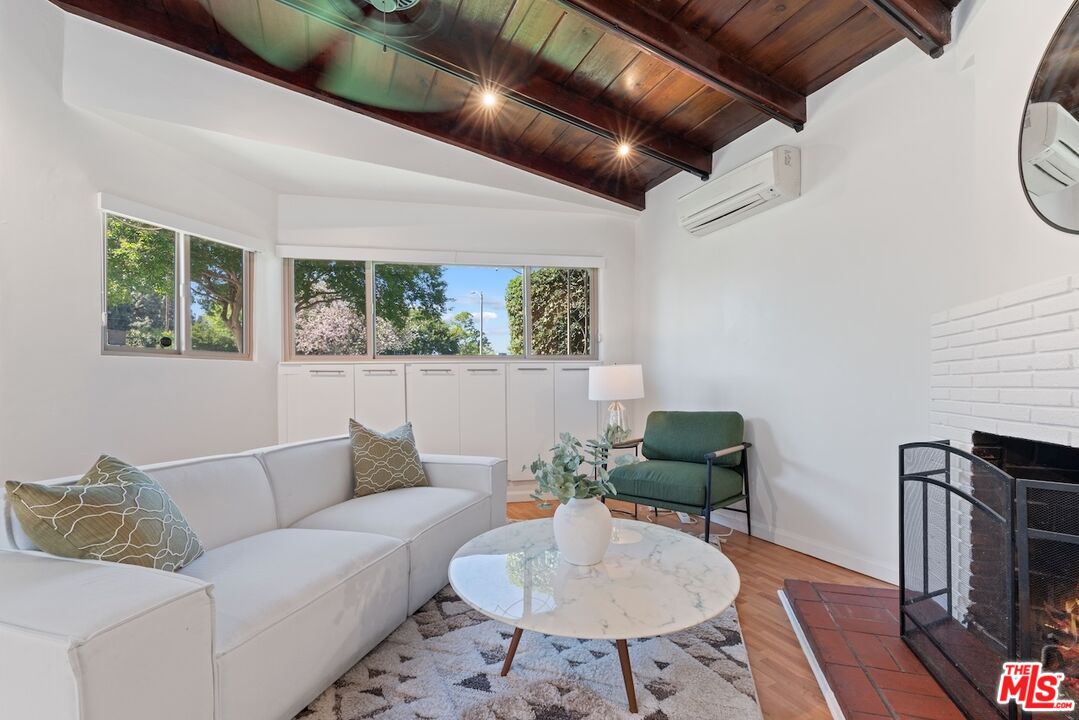 2914 W Chandler Blvd