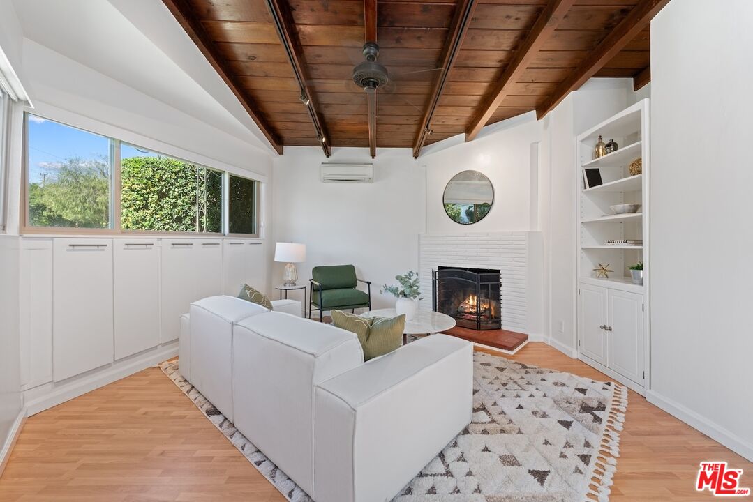 2914 W Chandler Blvd