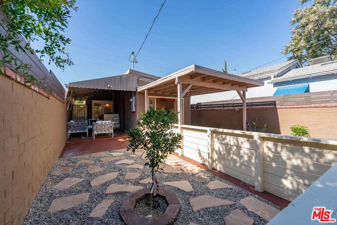 2914 W Chandler Blvd