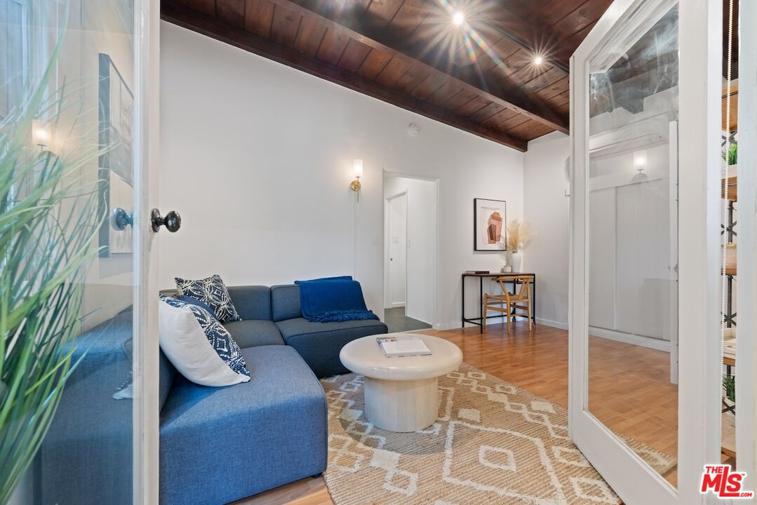 2914 W Chandler Blvd