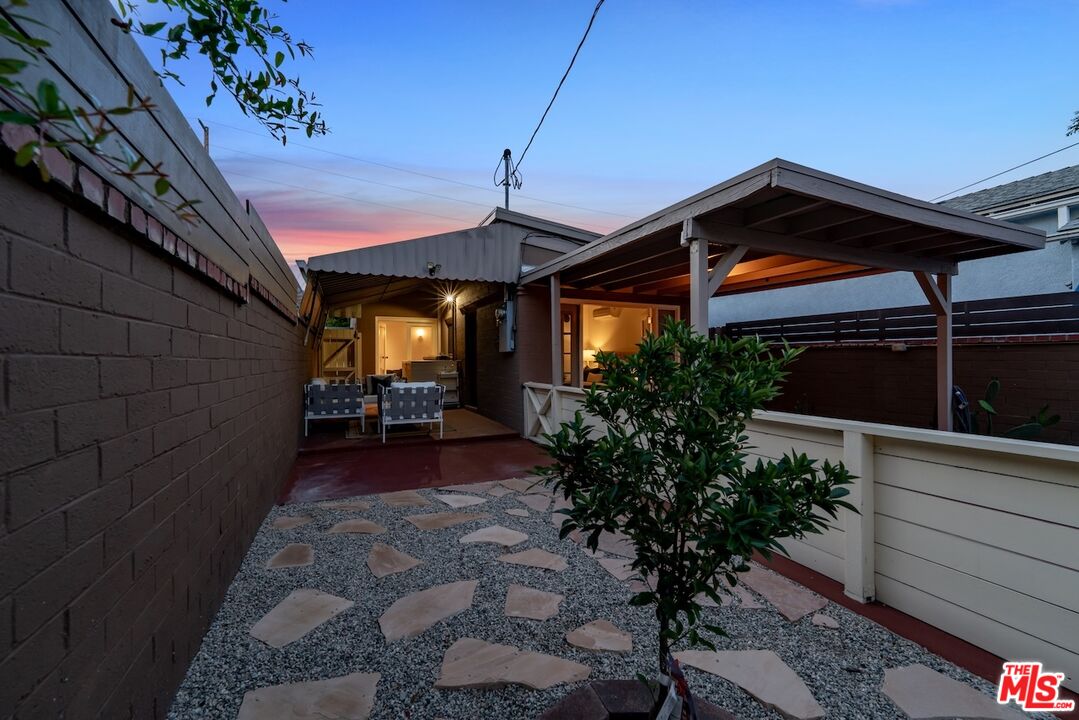 2914 W Chandler Blvd