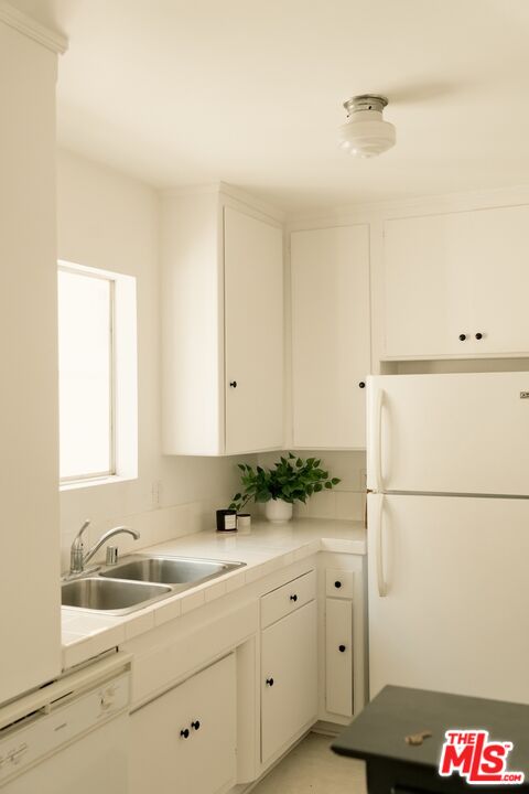 2910 Arizona Ave Unit: 1