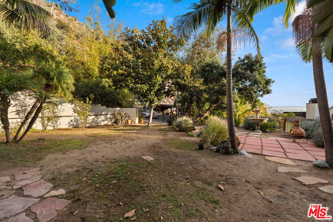 1790 Viewmont Dr