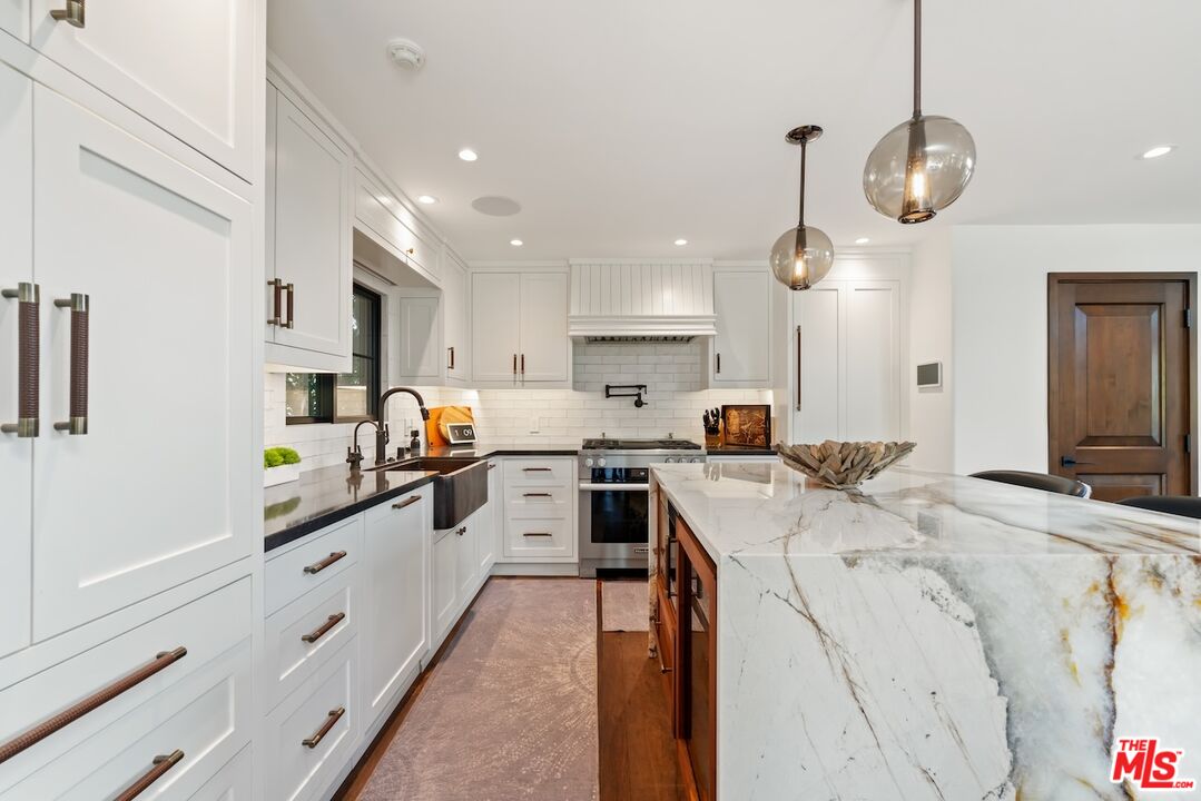 2612 Montana Ave Unit: 1