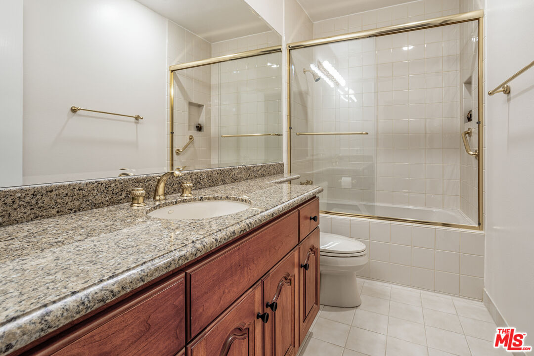 11808 Dorothy St Unit: 206