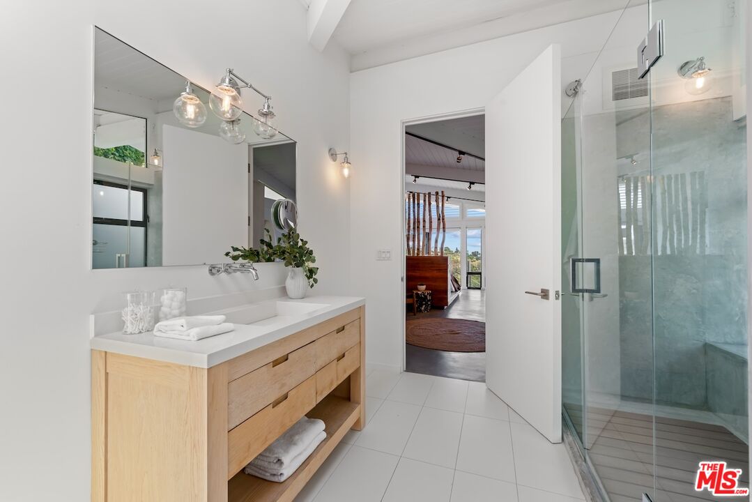 23701 Harbor Vista Dr