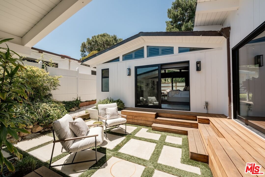 23701 Harbor Vista Dr