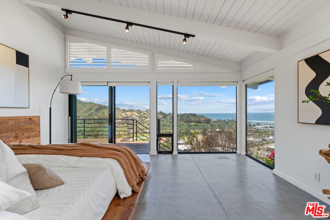 23701 Harbor Vista Dr