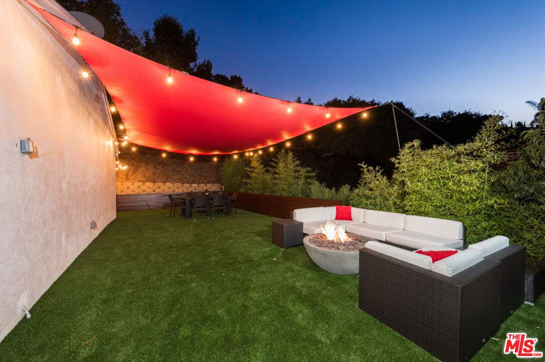 3401 Camino De La Cumbre