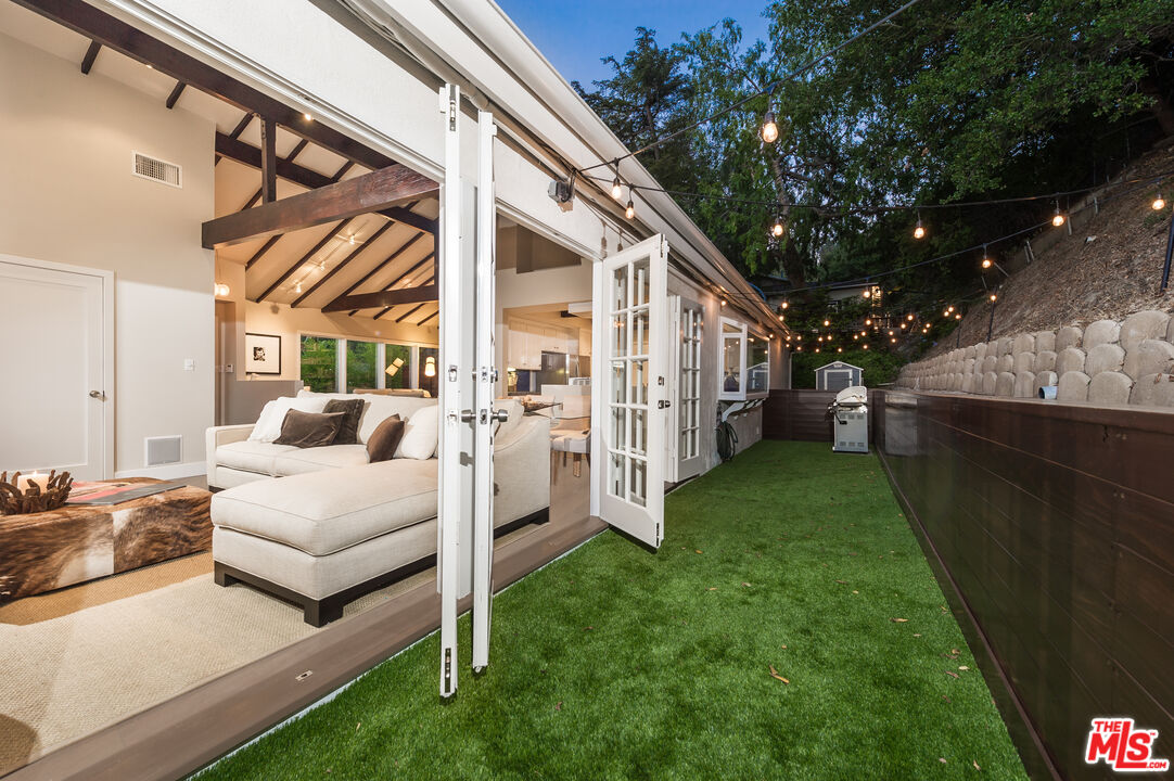 3401 Camino De La Cumbre