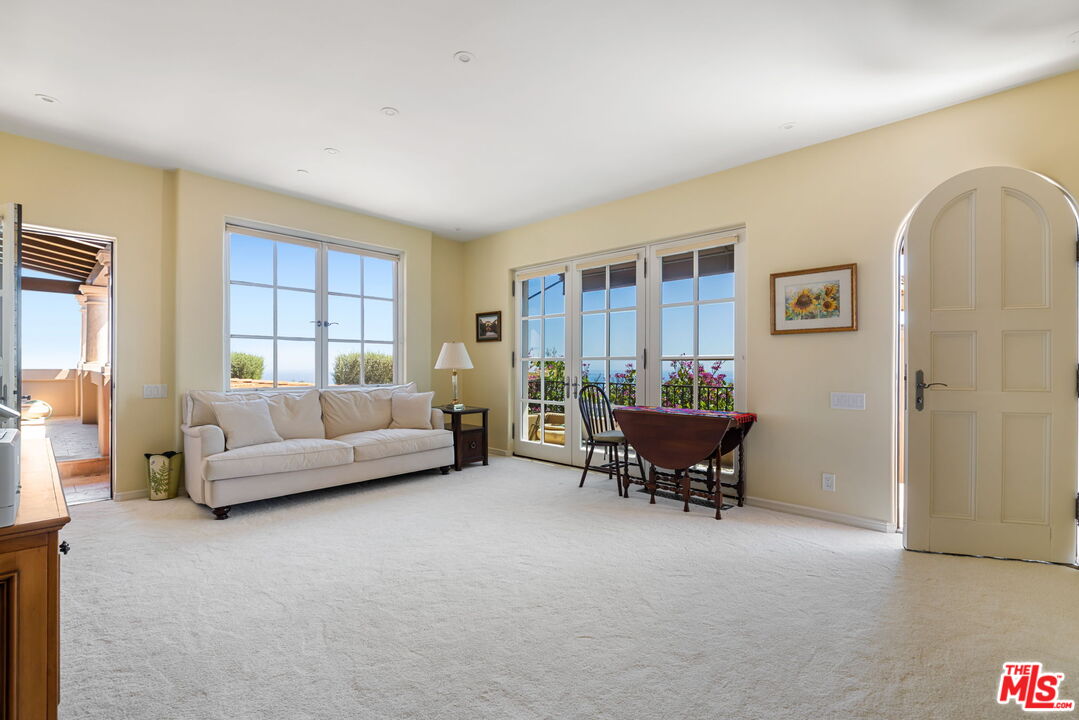 358 Woodley Rd
