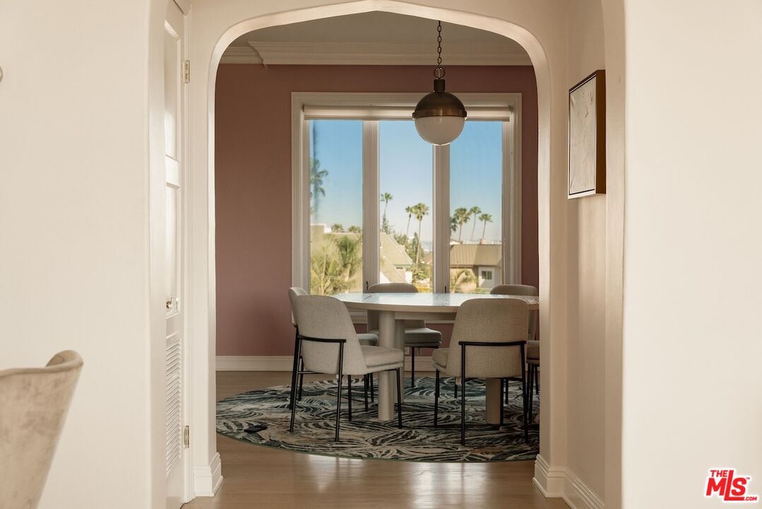 1424 N Crescent Heights Blvd Unit: 54