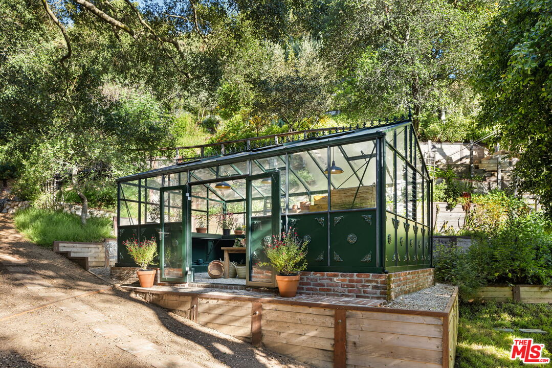 1900 Old Ranch Rd