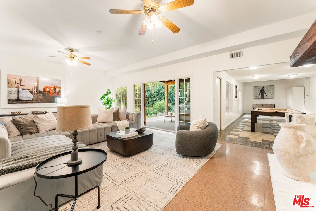 1115 Buena Vista St
